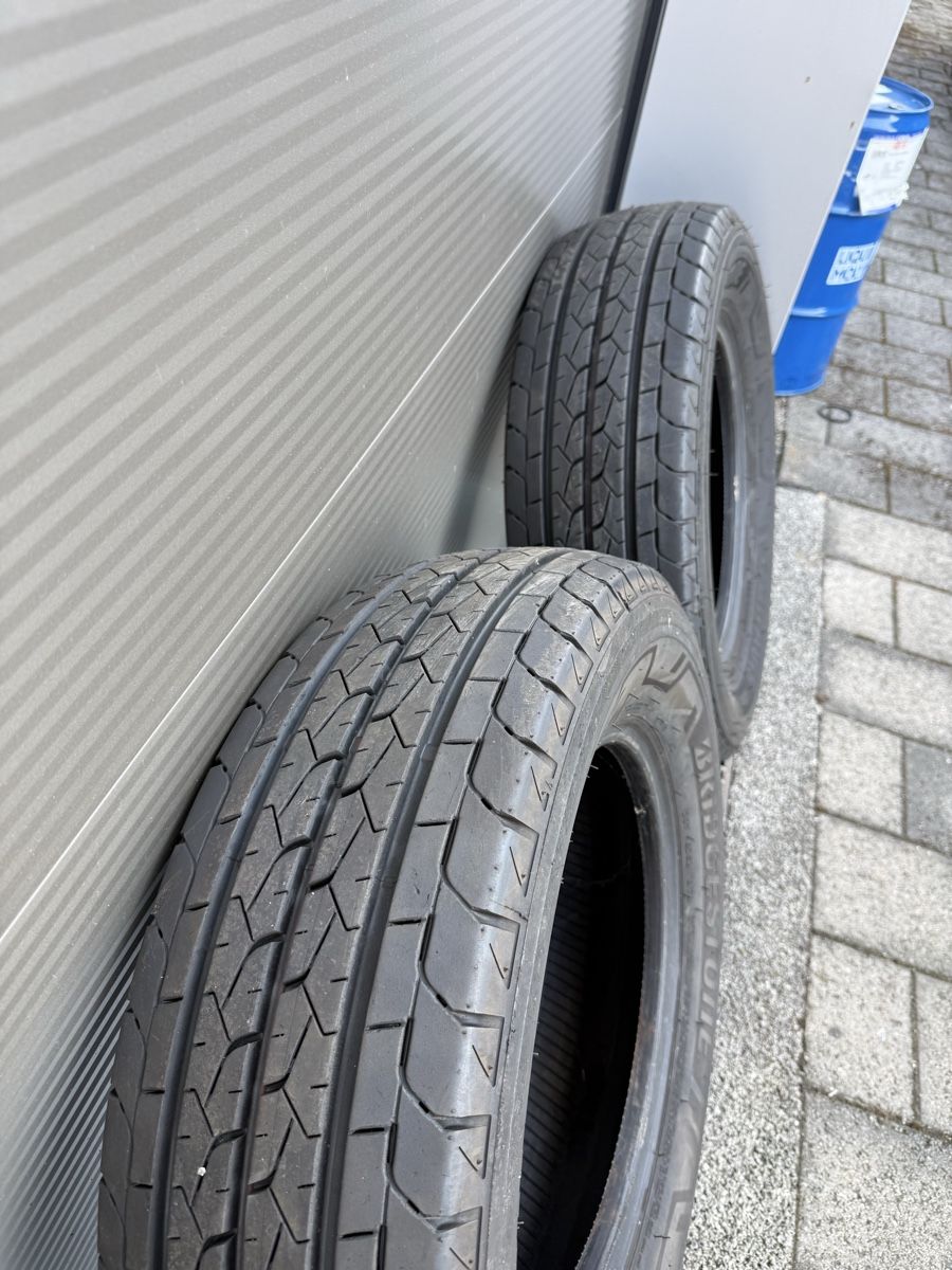 Pneumatici & Ruote complete: Bridgestone 225/65 16 112/110R LT – Usato da Amriswil venduto da dombu 5