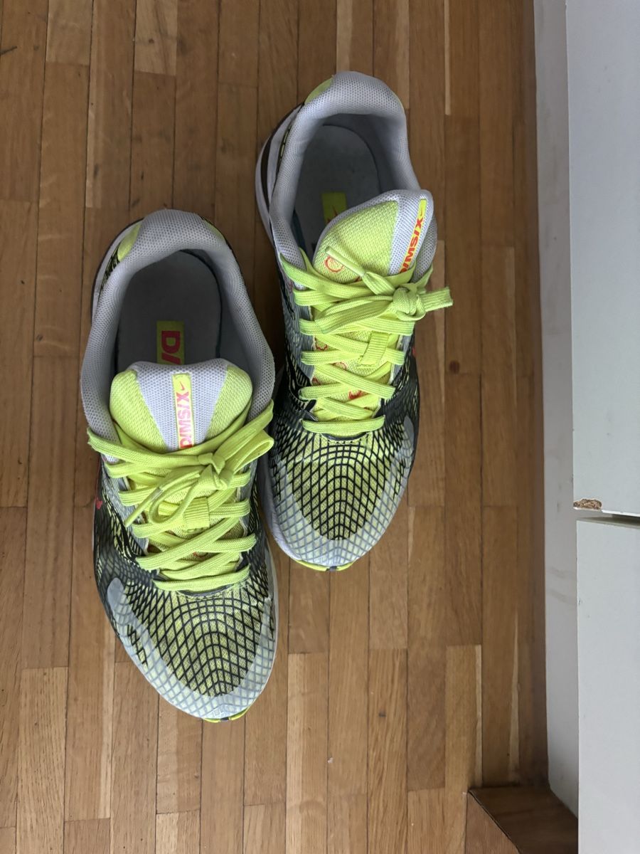 Nike Scarpe da uomo: Gut erhaltene Nike Schuhe, Grösse eher 36.5 – Usato da zug venduto da lainam 3