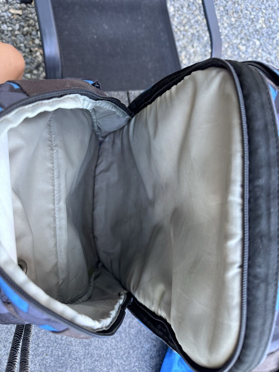 Satch Sacs & sacs à dos: Satch Rucksack blue triangle mit Regenschutz  – D'occasion à Niederbüren par Oetschli 3