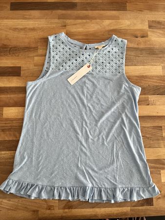 Neue Esprit Bluse mit Etikette