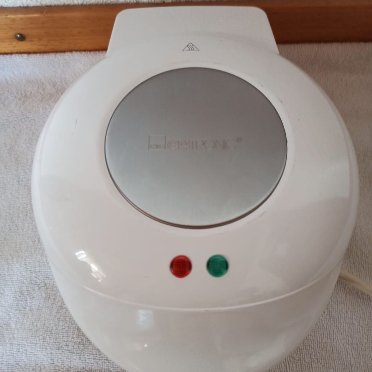 Teglie da forno: Mini Pancake Maker - Perfect for Festive Breakfasts! – Nuovo (secondo la descrizione) da Chézard-St-Martin venduto da iva_xw8z 2
