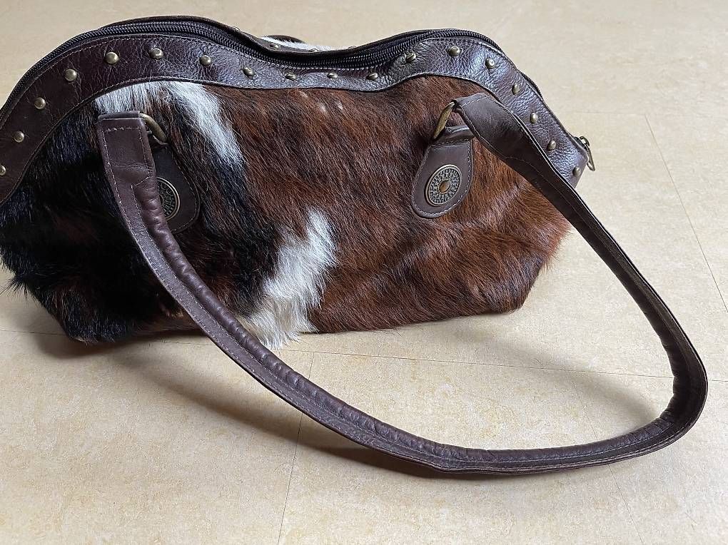 Borse da donna: Felledertasche mit Leder – Usato da Meiringen venduto da Bignoddy
