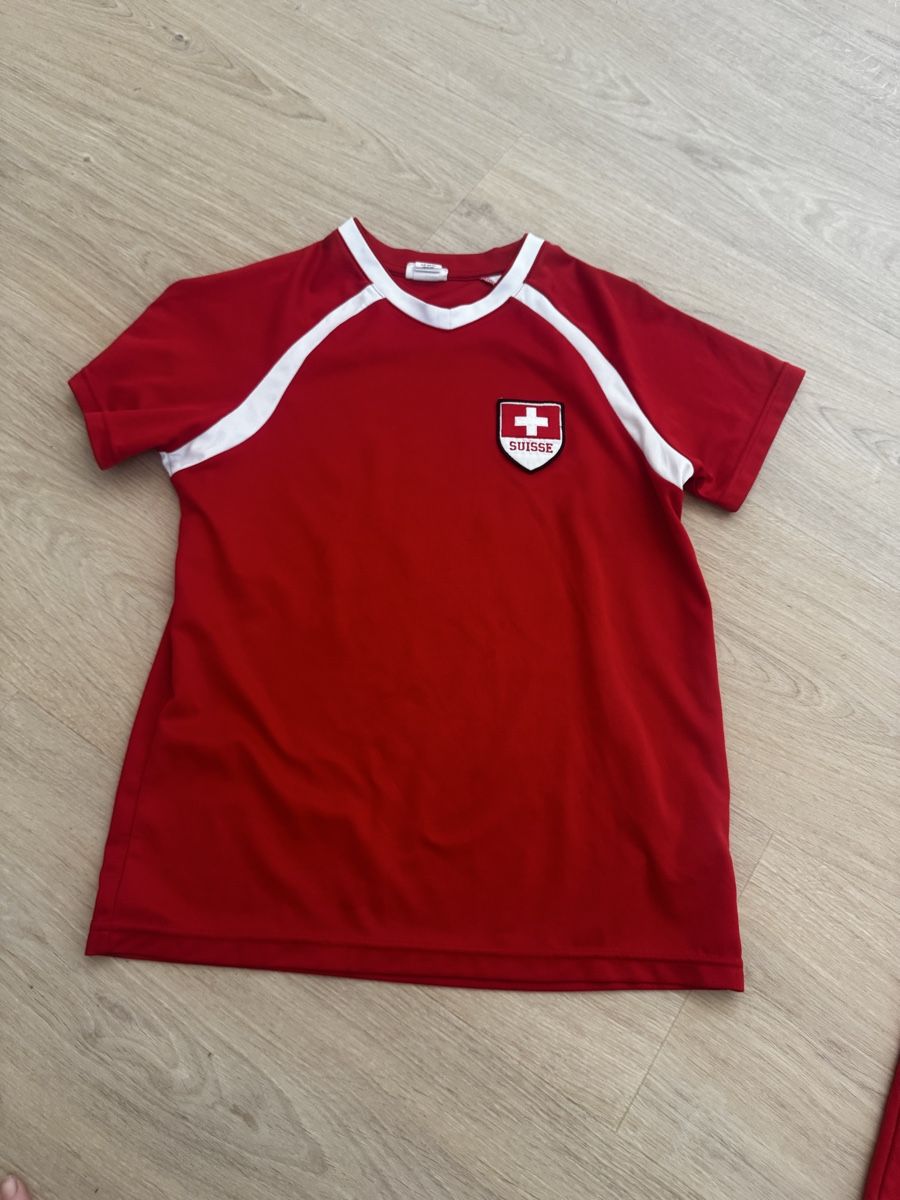 T-Shirts: T-shirt suisse foot  – Neu (gemäss Beschreibung) aus Vessy von del_hm68