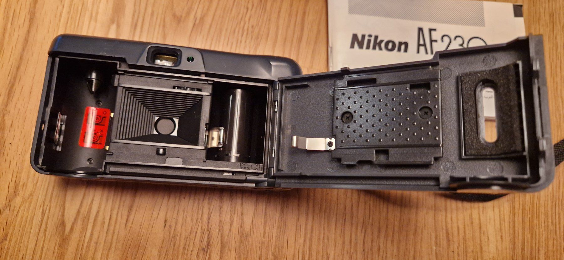Nikon Fotocamera: Nikon AF 230 Kleinbildkamera TOP! – Usato da Zürich venduto da Lina049 9
