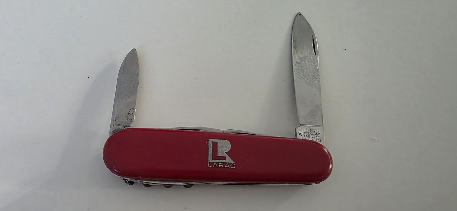 Victorinox Couteaux de poche: Victorinox  Larag  – D'occasion à Niederuzwil par 262305