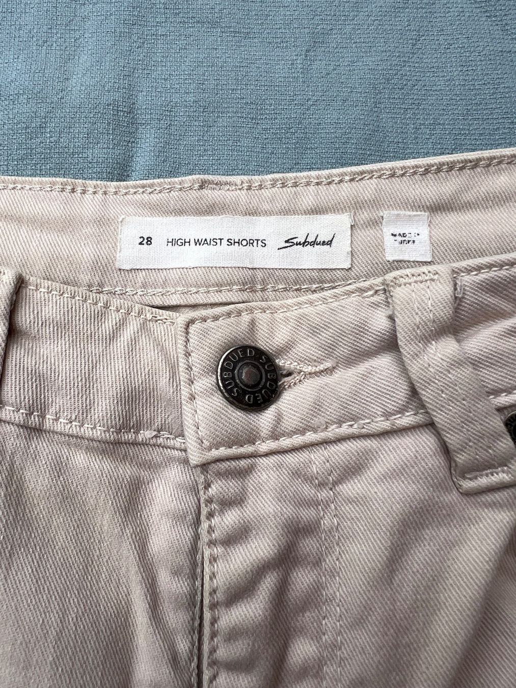 Pantaloni: Kurze Hose Subdued Grösse 28 in Beige – Usato da Zürich venduto da Stami129 1