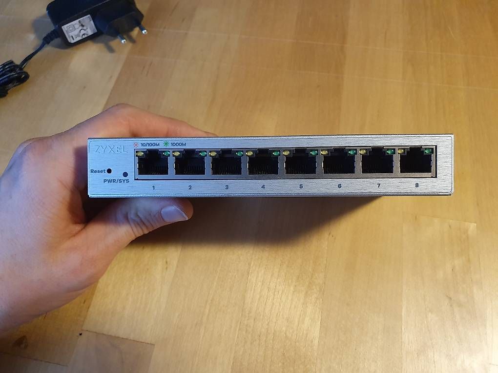 Zyxel Hubs & Switches: Zyxel Switch – Gebraucht aus Kriens von vaquero26 2