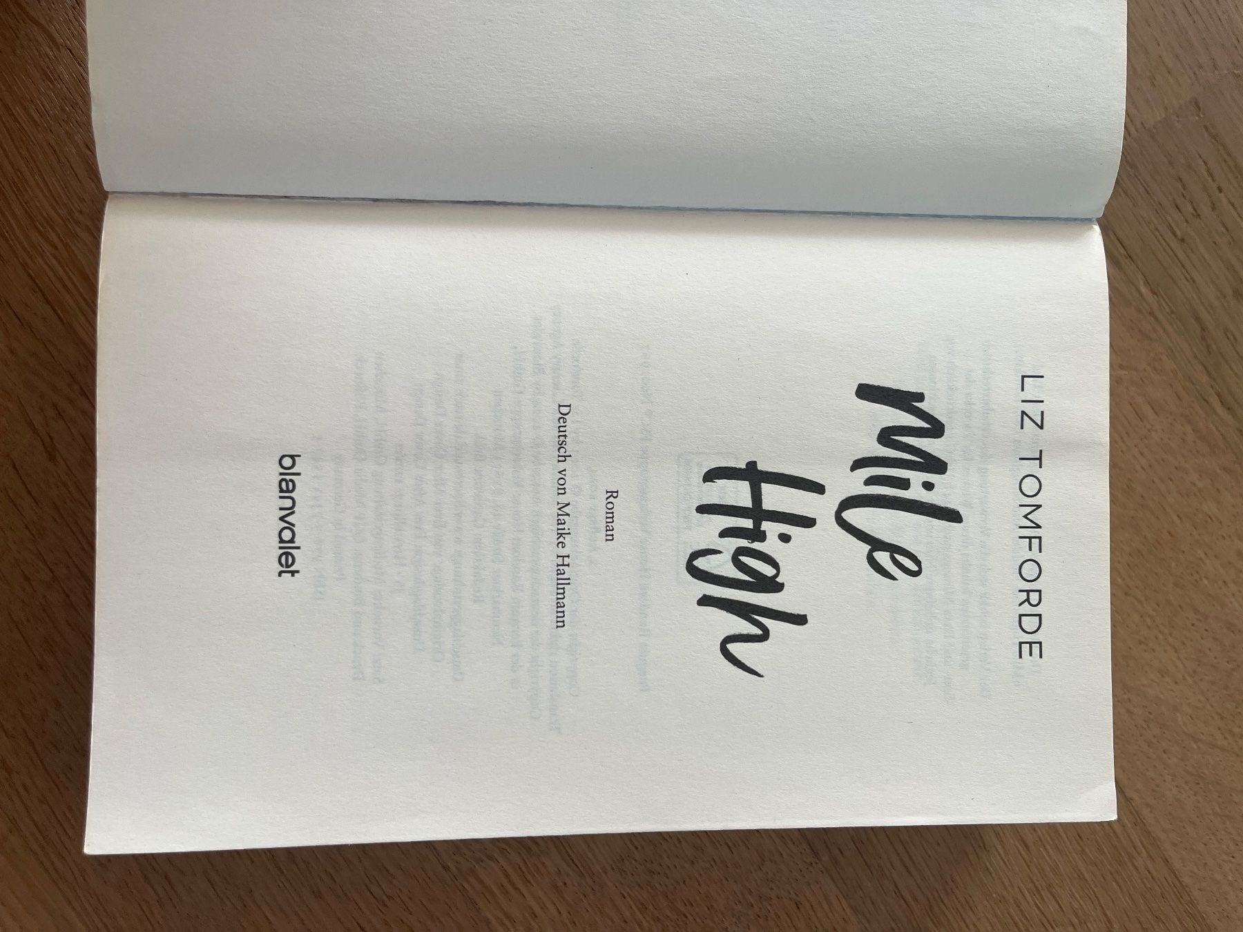 Livres: Roman Mile High Liz Tomforde – D'occasion à Laupen BE par lee_ym6v 3