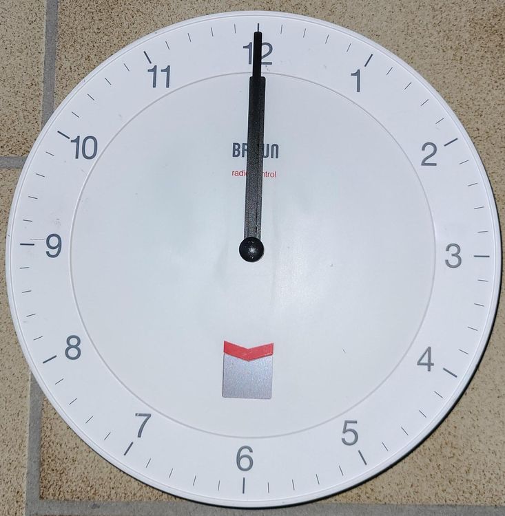 BRAUN - Horloge murale - acheter pas cher en ligne