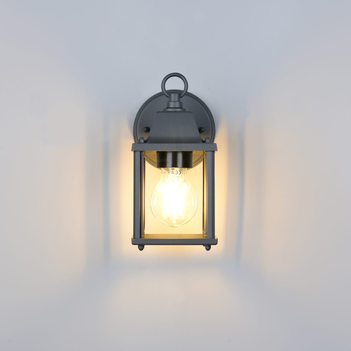 Lampade: Aussen Wandleuchte, IP23, 23 cm Höhe – Nuovo (secondo la descrizione) da Kreuzlingen venduto da Smart-Light 1