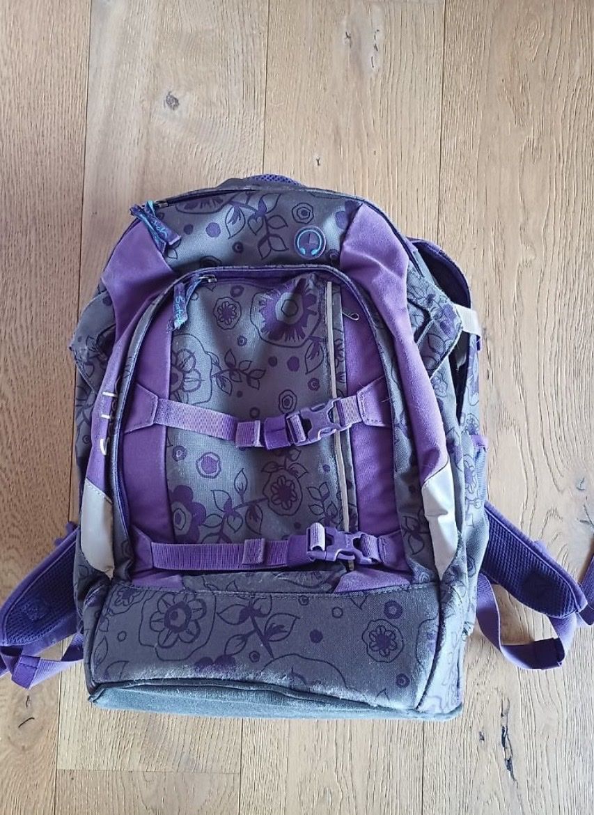 Satch Borse & Zaini: Satch Schulrucksack lila Blumenmuster – Usato da Paspels venduto da giu_vt7p 2