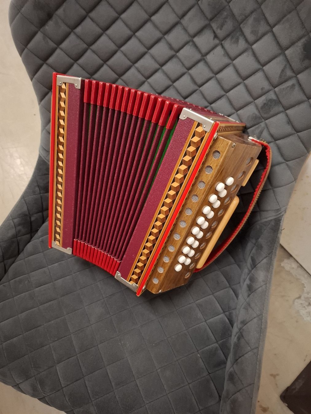Instruments de musique: reist orgeli. – D'occasion à Villeneuve par BibiVintage 2