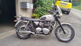 Vends superbe moto classique, première main.