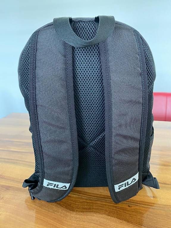 Fila Zaini: FILA - Rucksack schwarz – Usato da Reiden venduto da haandena 2
