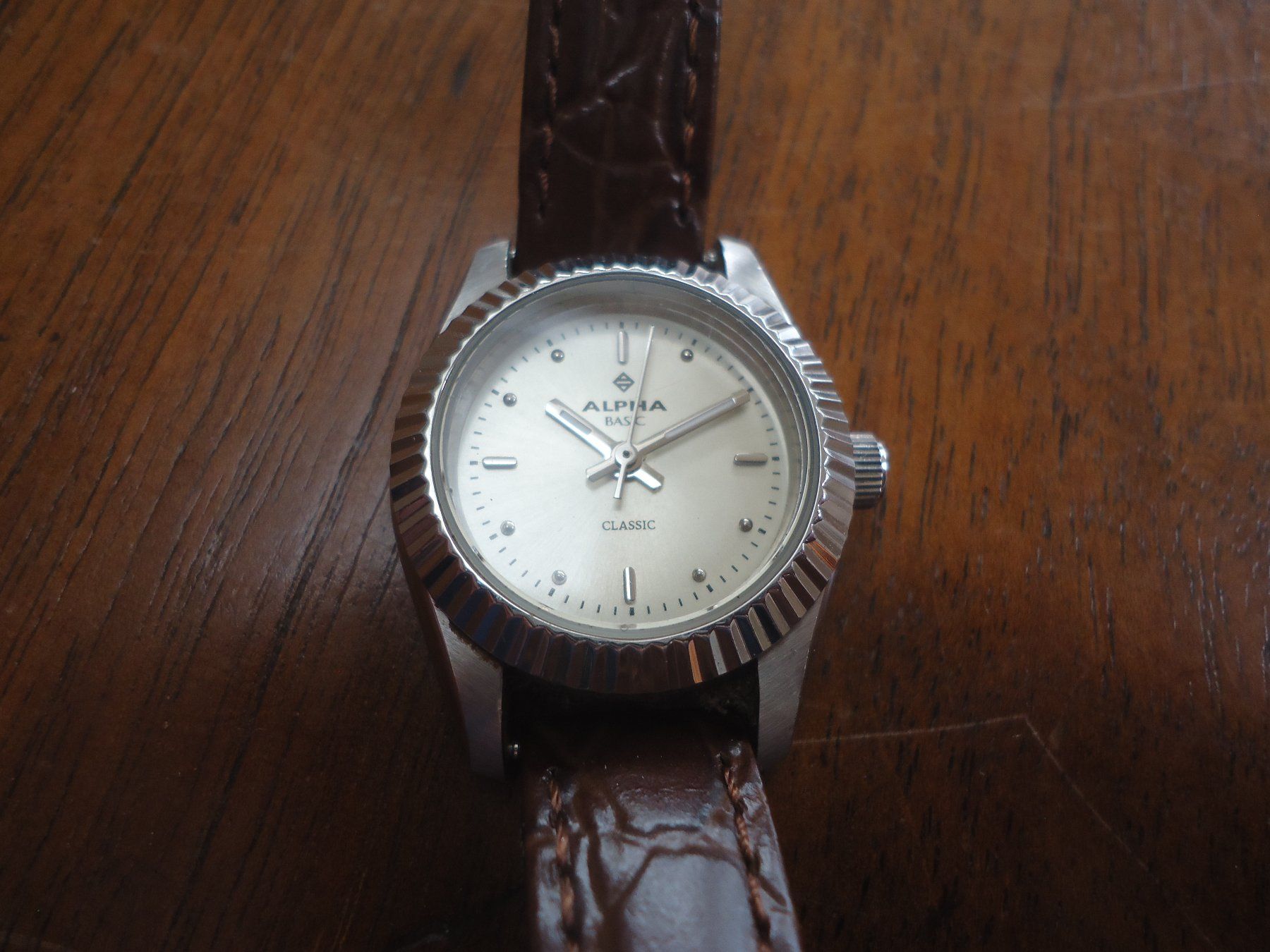 Uhren: Montre femme Alpha Basic – Gebraucht aus Vessy von mafabe 3