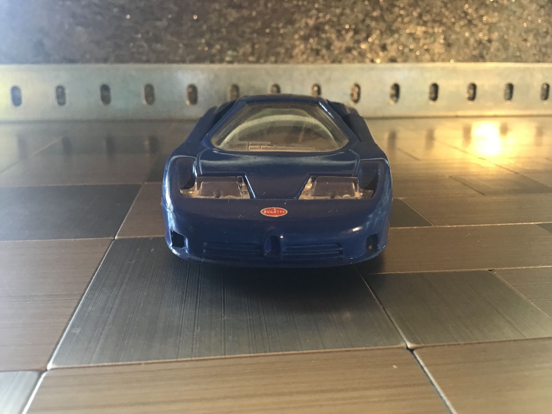 Maisto Modellini d'auto: MAISTO SUPERCAR COLLECTION  BUGATTI EB 110 – Usato da Männedorf venduto da Spezial-Modelle 1