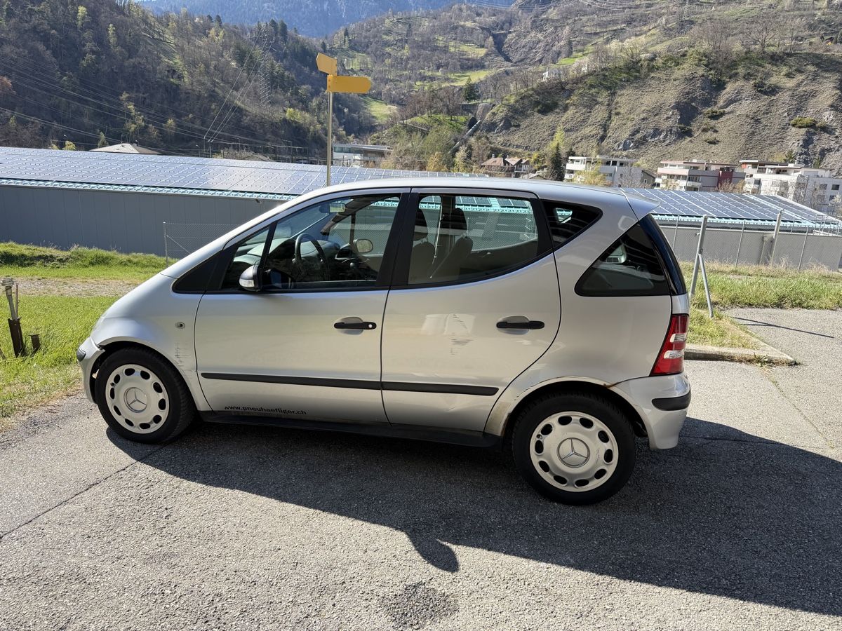 Mercedes-Benz Autos: Mercedes A170d – D'occasion à Bitsch par RSantos95 1