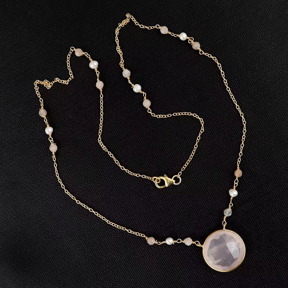Catenine: Collier délicat quartz rose – Nuovo e nell'imballaggio originale da St-Maurice venduto da Sandrinette123