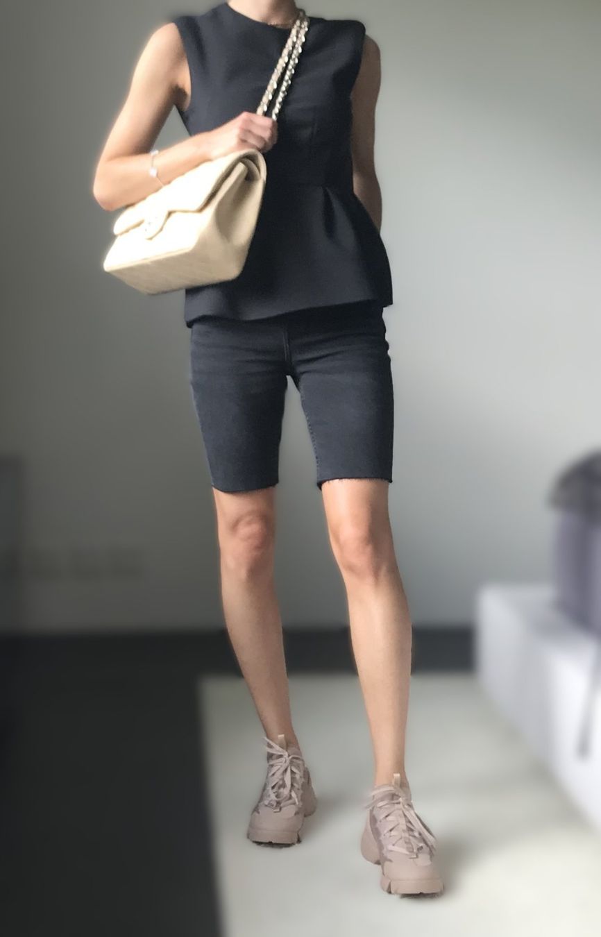 H&M Jeans: H&M DIVIDED Skinny Bermudas Gr. XXS – Usato da Tuggen venduto da vivira 1