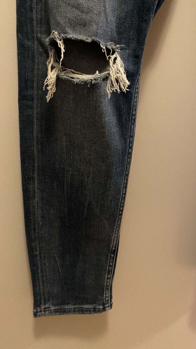Zara Jeans: Zara Jeans mit Löchern, Grösse 44 – Usato da Erlinsbach SO venduto da Nina040 2