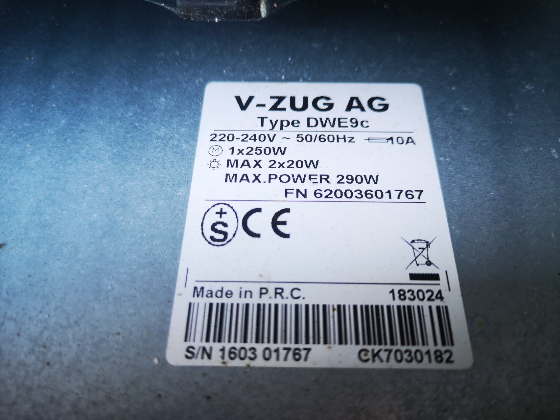 V-Zug Hottes de ventilation: hotte murale de ventilation V-ZUG DW E9 – D'occasion à Granges-Veveyse par PascaleG01 3