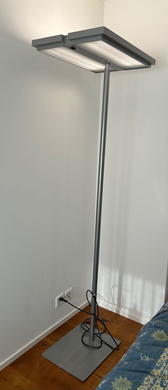 Lampade: Waldmann Stehleuchte TYCOON Classic LY 440/2 – Usato da Sissach venduto da zn9ibrot