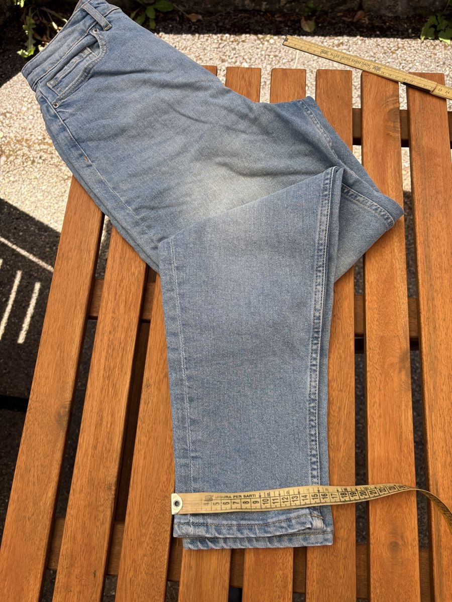 H&M Jeans: Damenjeans H&M 40 blau – Usato da Oensingen venduto da Chicotus 6