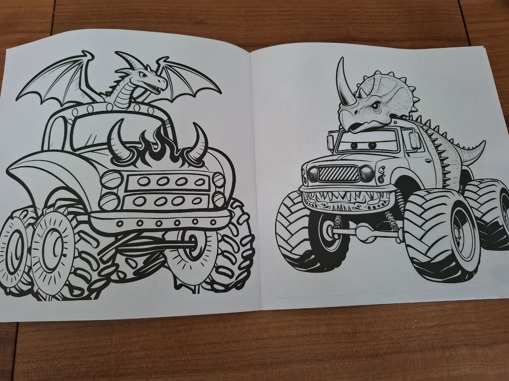 Livres: Malbuch Monster Trucks & Dinos - Neu. – Neuf avec emballage d'origine à Aarberg par Happy058 1