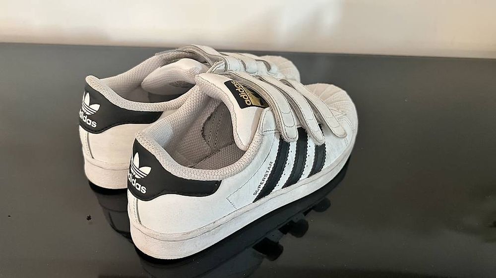 Scarpe per ragazzi: Adidas Superstar für Kinder, Gr34 – Usato da Pratteln venduto da Paddy_311 1