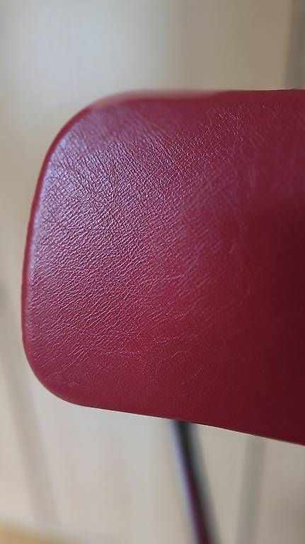 Chaises: Vintage Stuhl rot – D'occasion à Sennhof par lil_2sy5 2