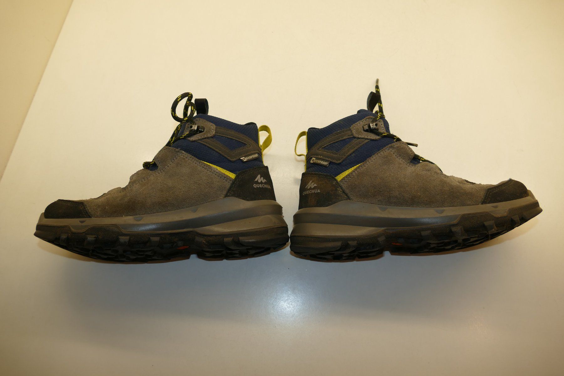 Scarpe per ragazzi: Quechua: Kinder-Wanderschuhe Gr. 33 – Usato da Niederhasli venduto da Flash32 4