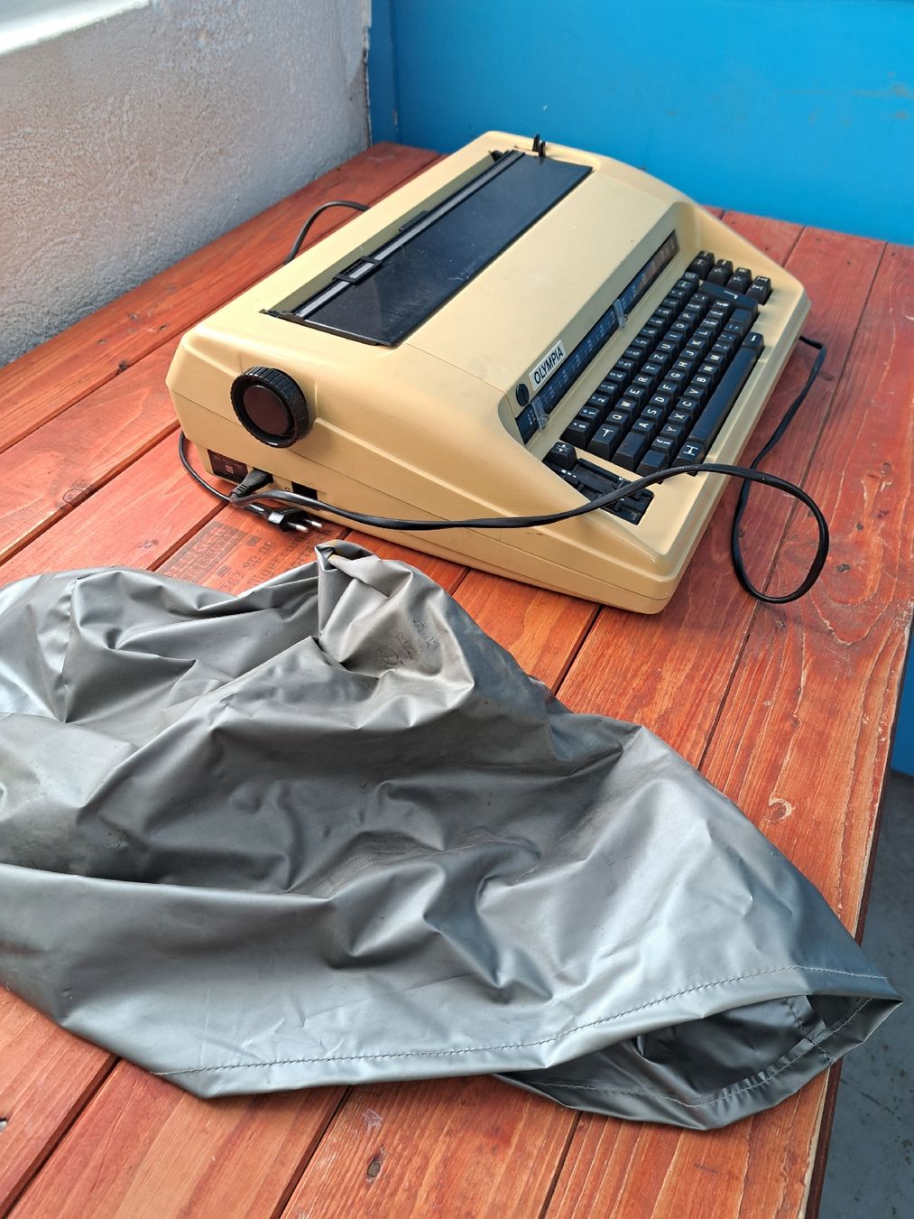 Macchine da scrivere: Schreibmaschine OLYMPIA  – Usato da Diepflingen venduto da Hanshans... 1