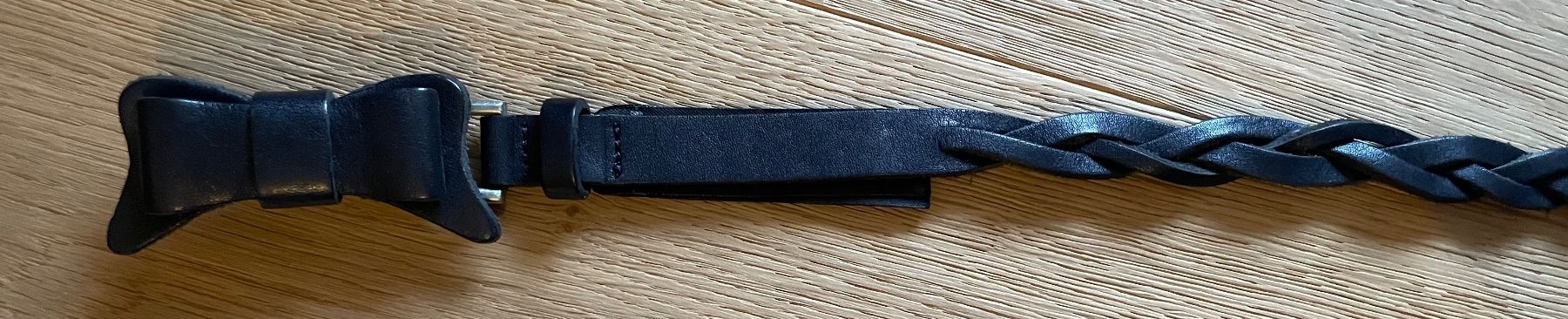 Massimo Dutti Cinture: Massimo Dutti 100% leather navy braided belt with bow size75 – Nuovo (secondo la descrizione) da Embrach venduto da lau_2gtp 3