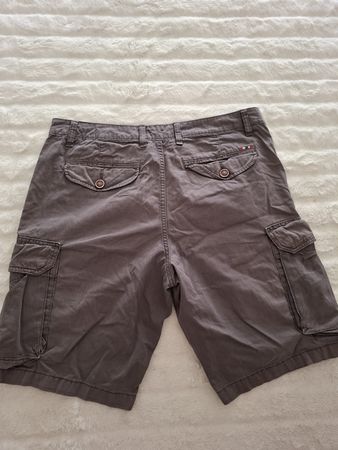Short Napapijri, taille 33,