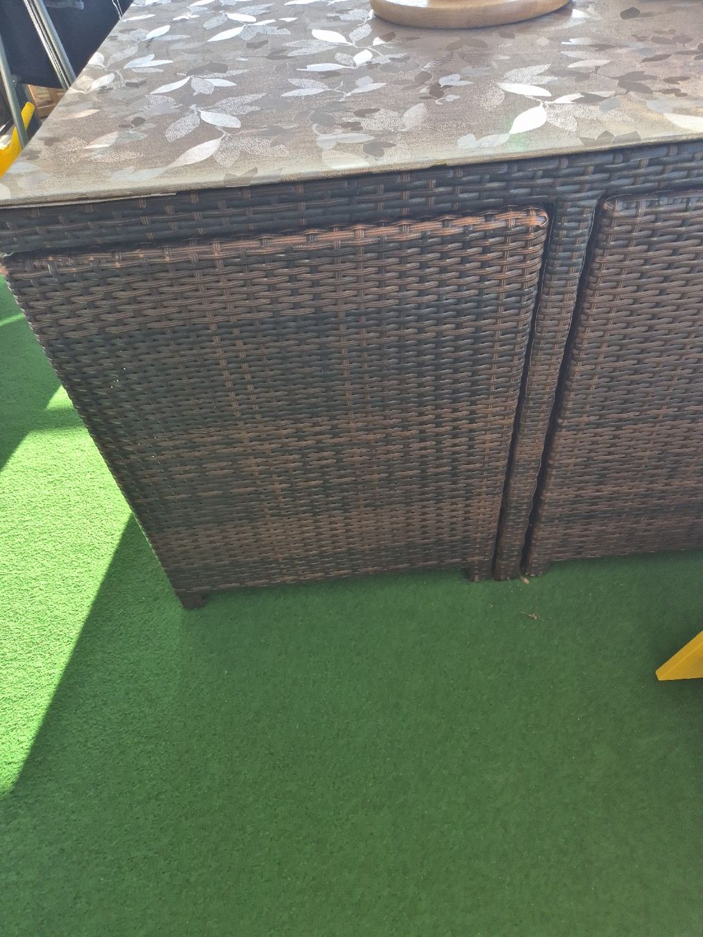 Set di tavolo e panche: Rattan-Gartenmöbel zu verkaufen  – Usato da Oensingen venduto da Szofi82 3