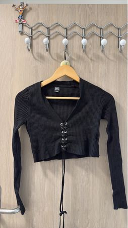 Crop Top BDG Noir à Lacets - Taille S - Parfait pour l'été!