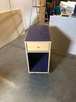 Rollcontainer /Nachttisch Ikea und Regal blau