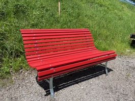 Gartenbänkli neu rot 1.60m