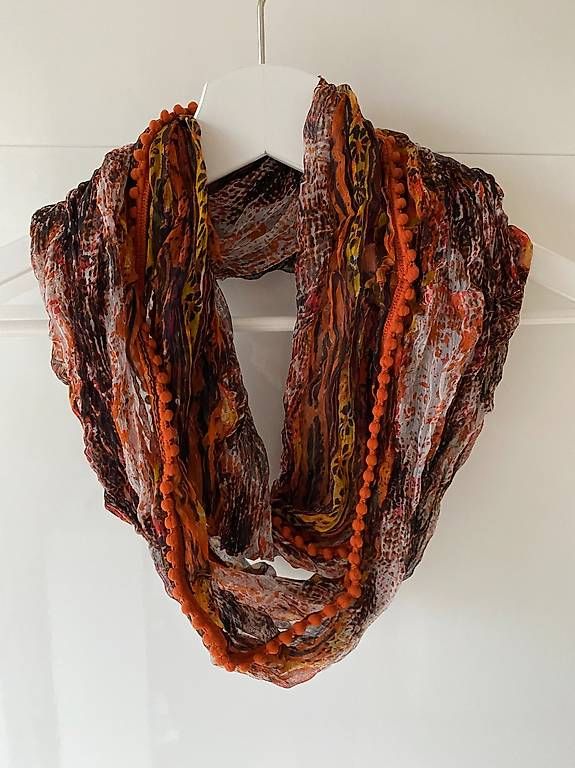 Foulards, Tücher & Schals: Schals, Halstücher, Damen IV – Gebraucht aus Zürich von nad_7gzh 4