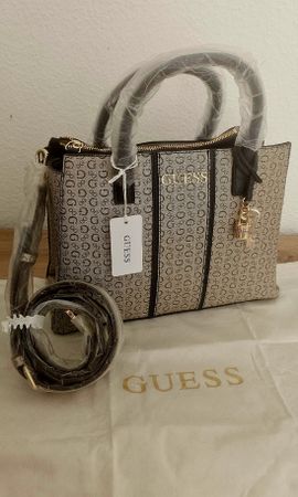New GUESS bag 