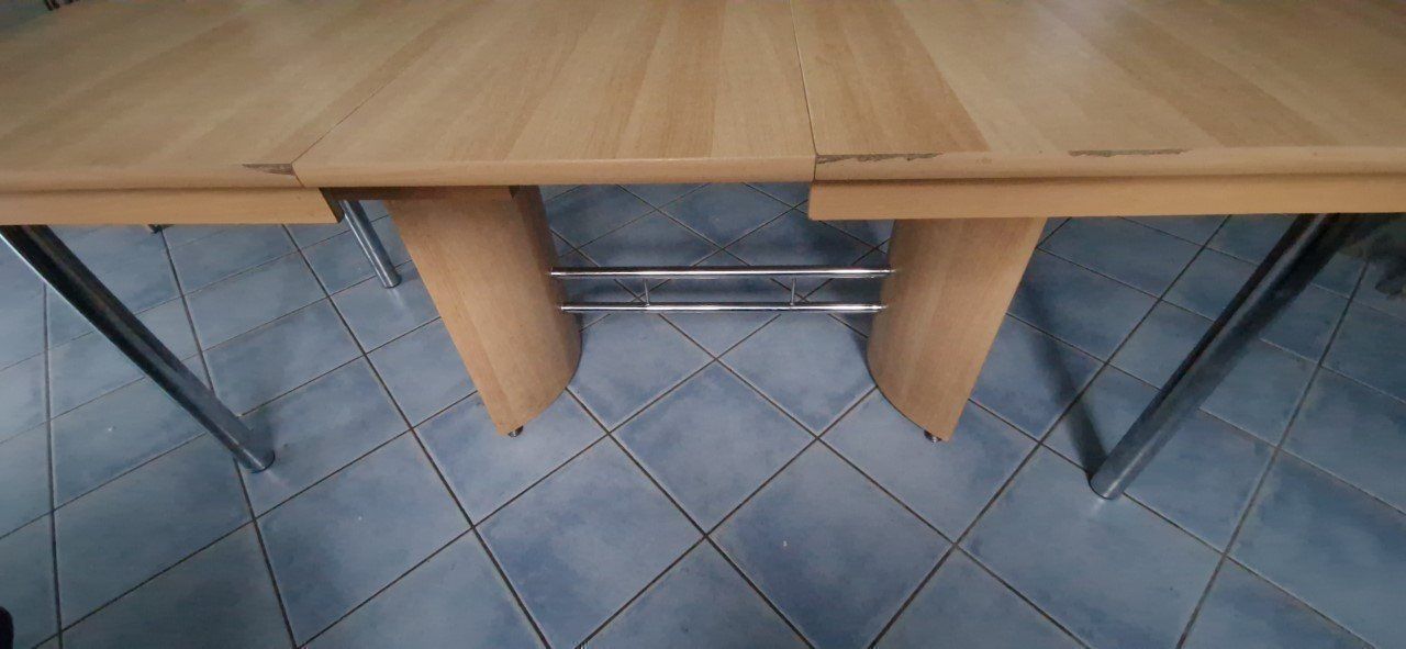 Tavoli: Table en bois clair ovale 4 rallonges – Usato da St-Imier venduto da goodber 3