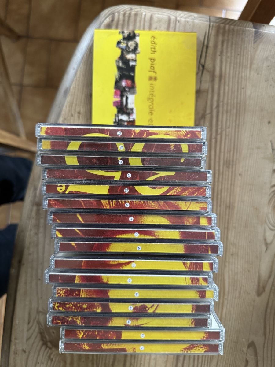 CD: Edith Piaf 16 cd + Livret – Nuovo (secondo la descrizione) da Veyrier venduto da kimedovapa 1