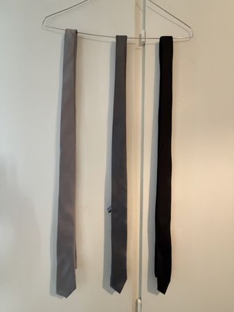 Set di 3 Cravatte 100% Seta Firenze grigio e nero