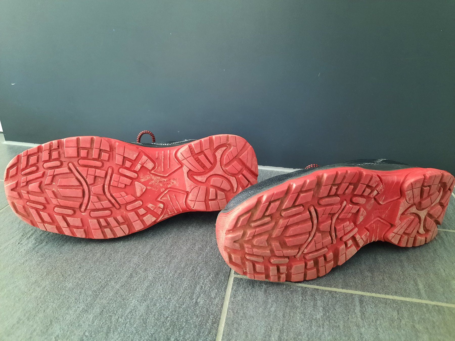 Scarpe da uomo: Sicherheitsschuh tief S3, Gr. 40 – Usato da Rothrist venduto da Ellie 1
