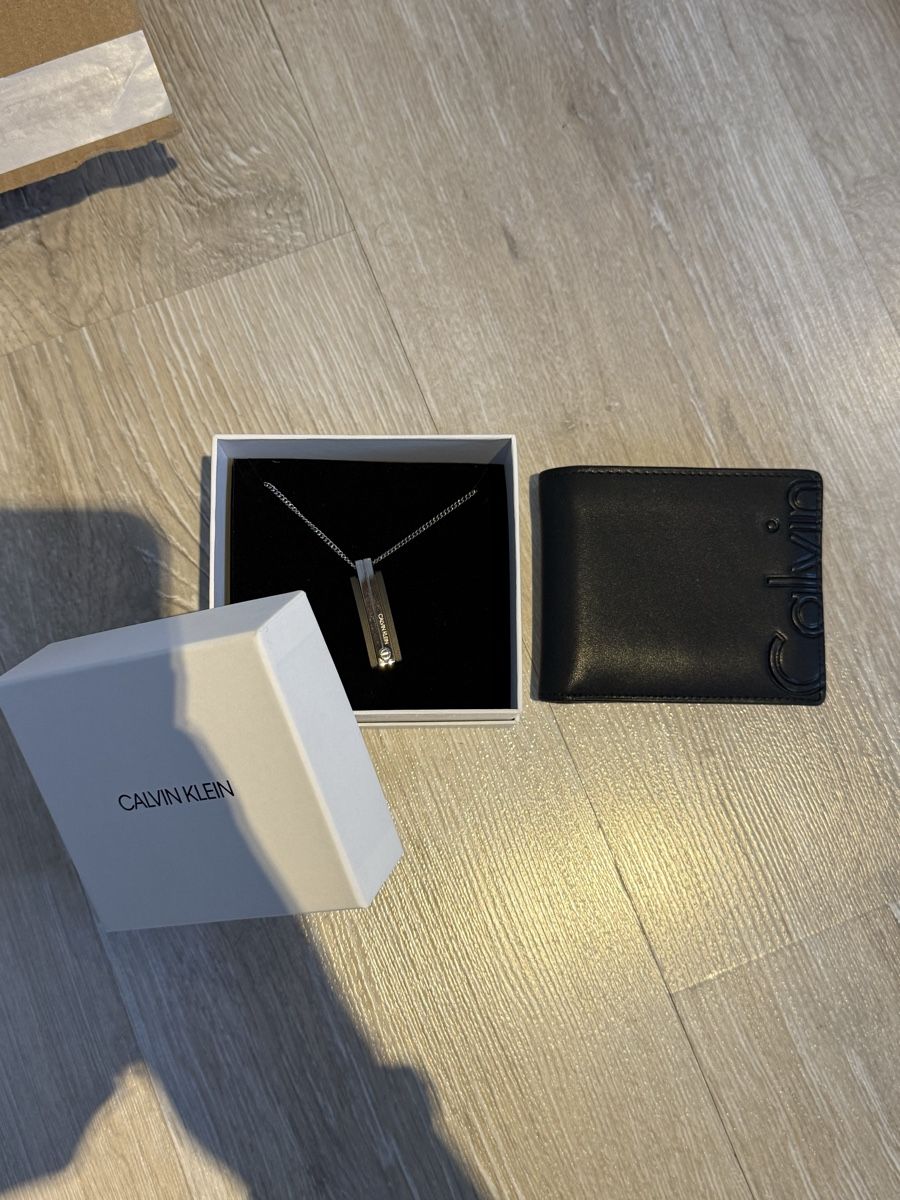 Anhänger: Calvin Klein Kette + Portemonnaie – Neu (gemäss Beschreibung) aus Rickenbach ZH von Pyro_Iced