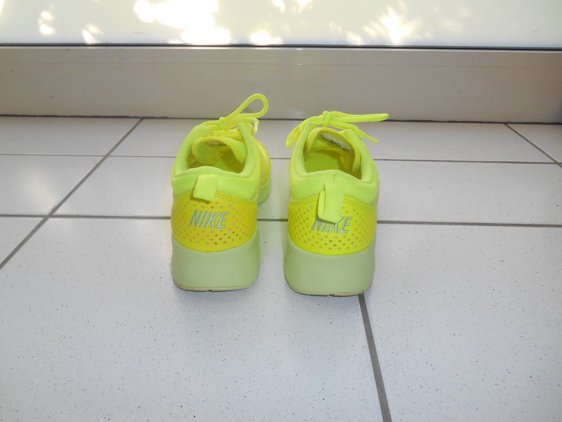 Nike Scarpe da donna: Nike Air Max Thea Sneaker Grösse 38.5 – Usato da Basel venduto da chien008 2