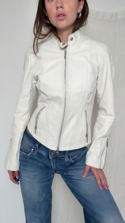 Y2K style white leather jacket  Size S