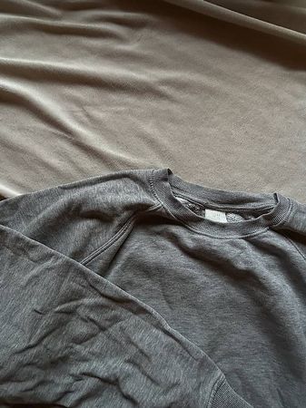 Pullover grau