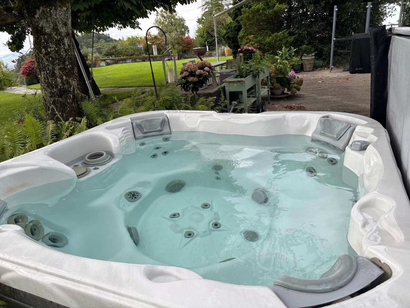 Whirlpool: Jacuzzi "Nautique" – Usato da Teufen AR venduto da RDM0213 1