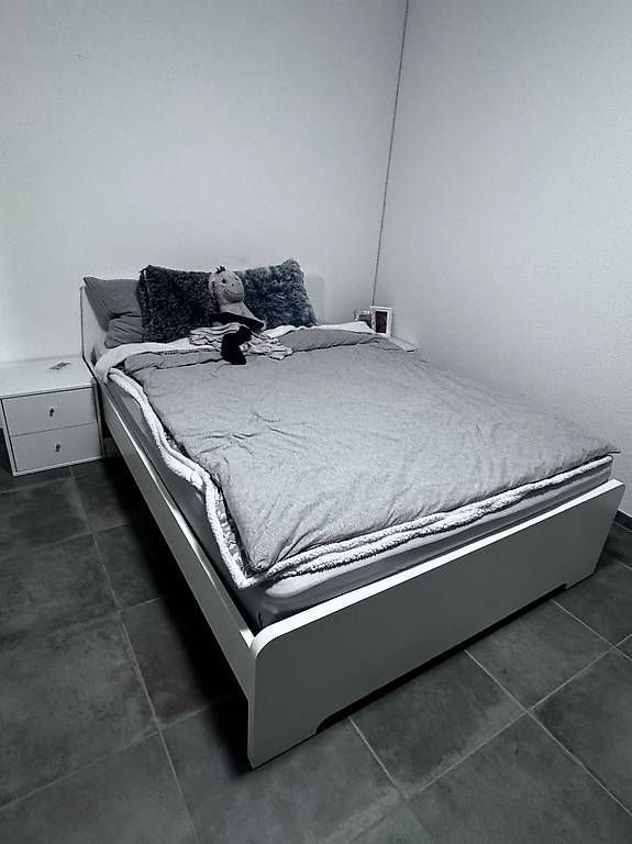 Lits: Bett  – D'occasion à Winterthur par Fatima274